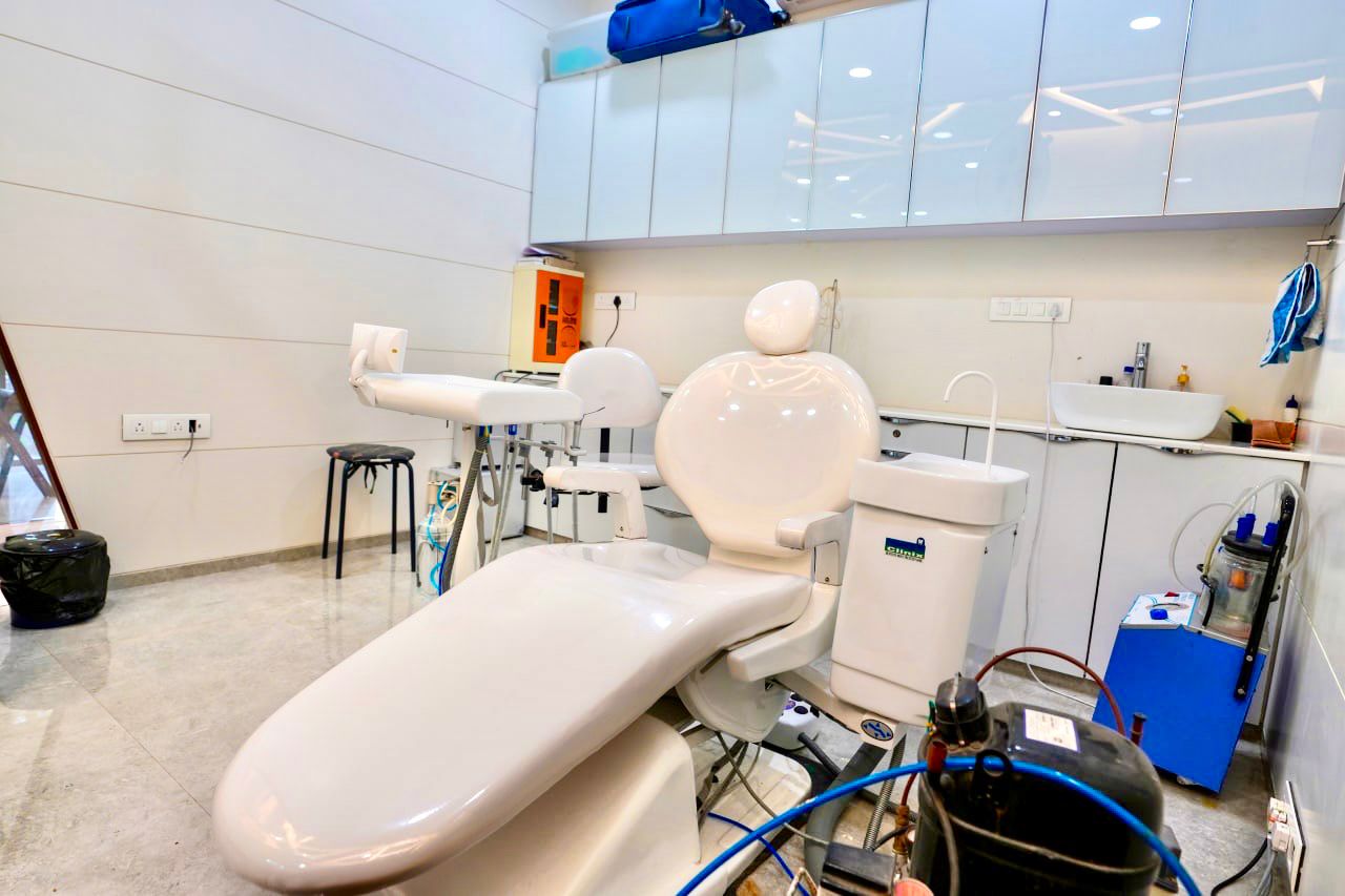 orthosquare dental clinic in Noida